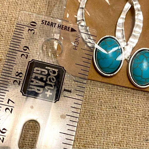 NWT hammered teardrop, FAUX turquoise dangle western, Bohemian, earrings - Picture 3 of 5